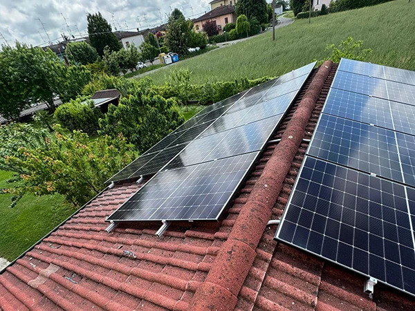 opera-di-revamping-su-vecchio-impianto-fotovoltaico